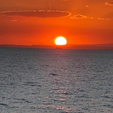 Amazing Beach View In Ras Sudr راس سدر Ras Sedr Raʼs Matārimah Εξωτερικό φωτογραφία